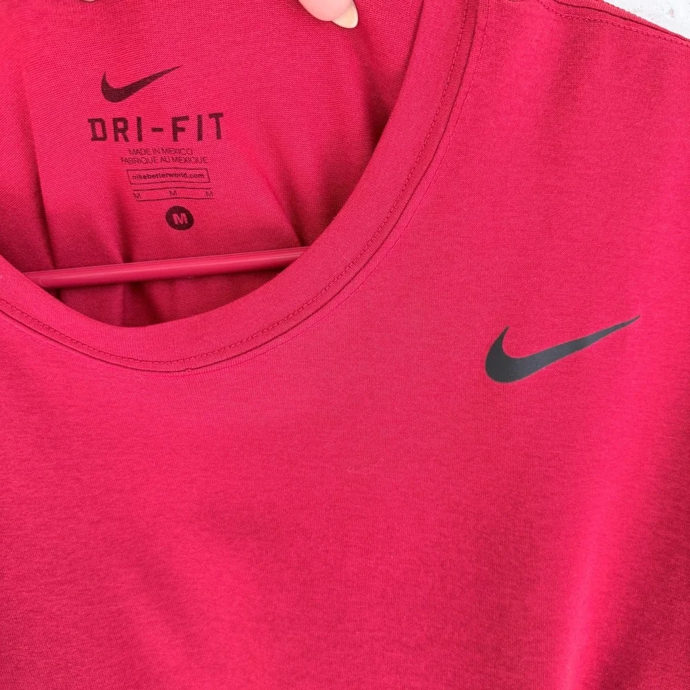 Nike Dri-Fit Red Short Sleeve Training‎ Tee Men's Size XL